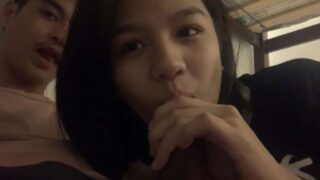 Maingat na Nilinisan ni Katkat Ang Burat ni Matmat