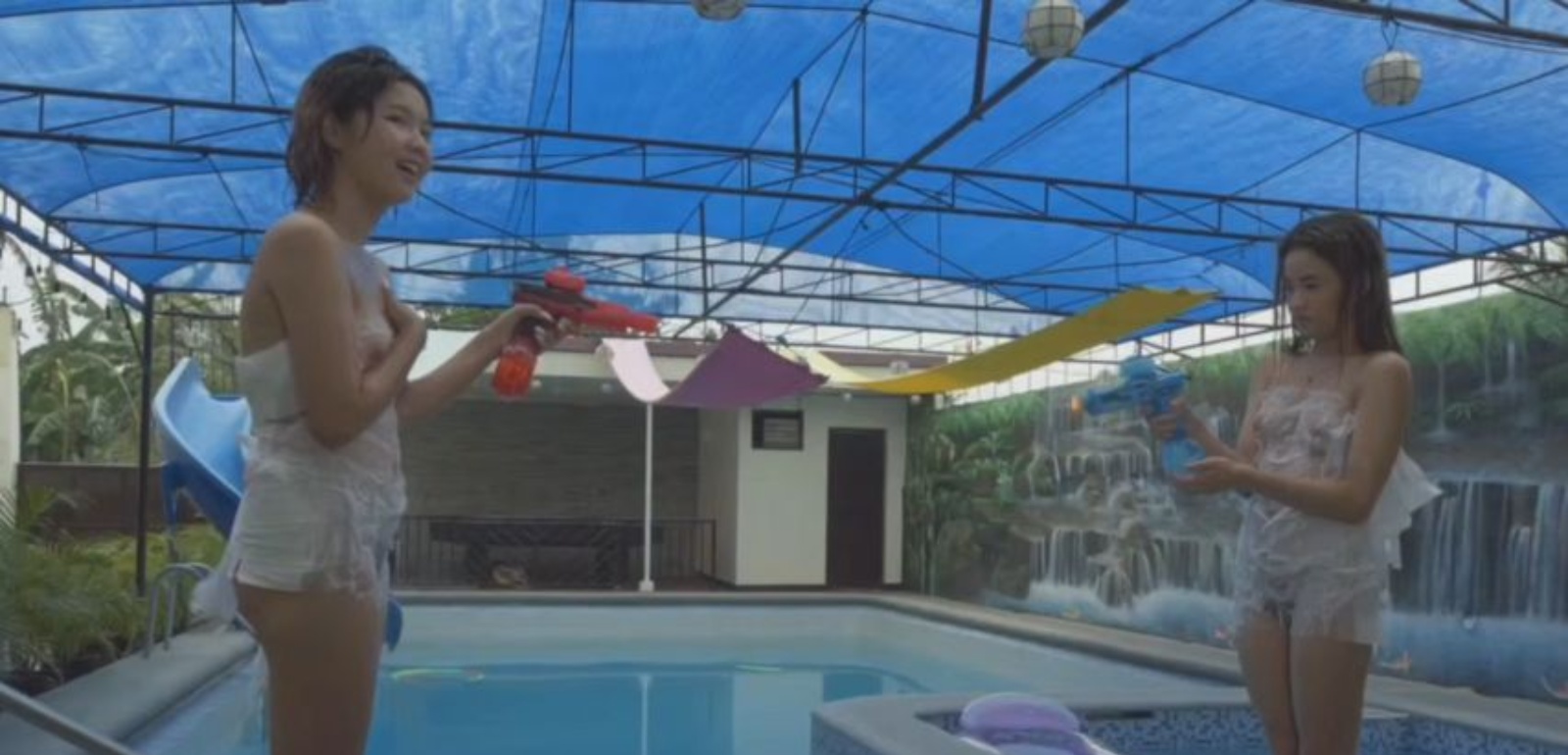 Kakaiba Ang Trip ng Mag BFF na Masikip